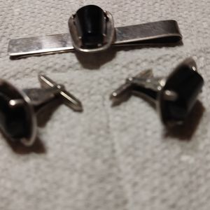 Art deco sterling silver tie bar and black onyx cuff links..signed